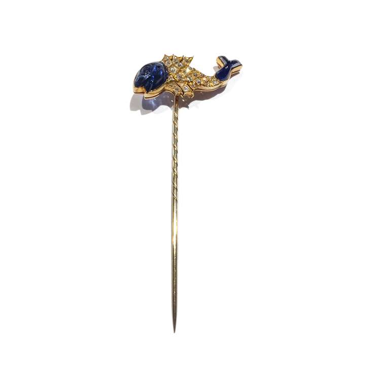 Early 20th century carved sapphire and diamond cluster fish stickpin